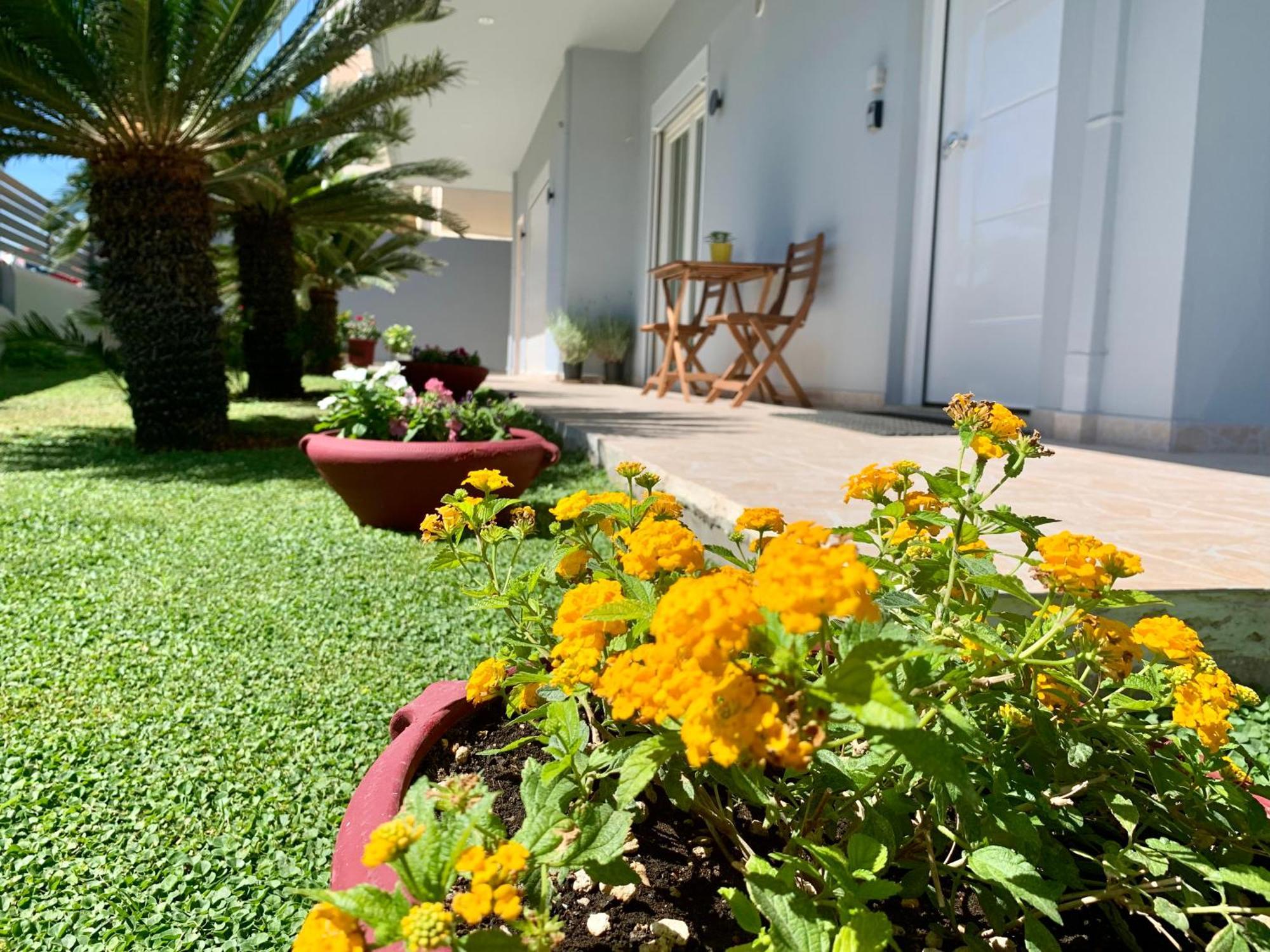 Modern Mint Sunny House Near The Airport Apartment Spata  Luaran gambar